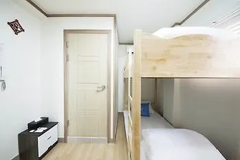 סיאול Cheese Hotel Myeongdong