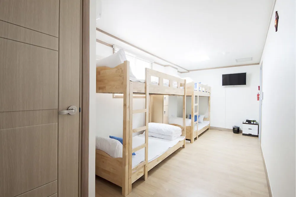 Cheese Hotel Myeongdong Seoul 2*,  South Korea