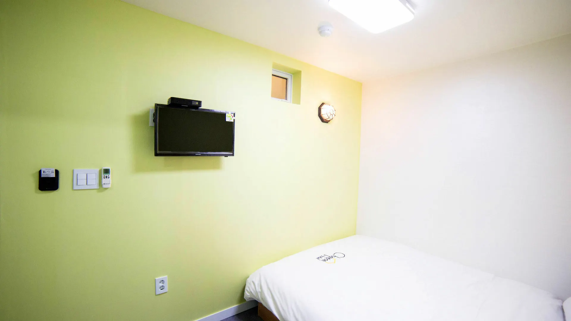 Cheese Hotel Myeongdong Seoul 2*,  South Korea